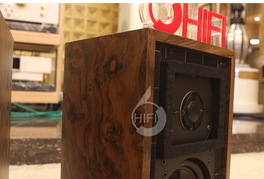 Falcon Acoustics LS3/5a,英国隼Falcon Acoustics LS3/5a 胡桃树根木书架音箱,英国隼Falcon Acoustics LS3/5a 音箱