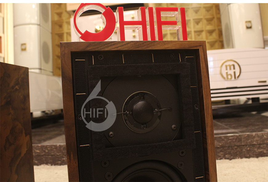 Falcon Acoustics LS3/5a,英国隼Falcon Acoustics LS3/5a 胡桃树根木书架音箱,英国隼Falcon Acoustics LS3/5a 音箱