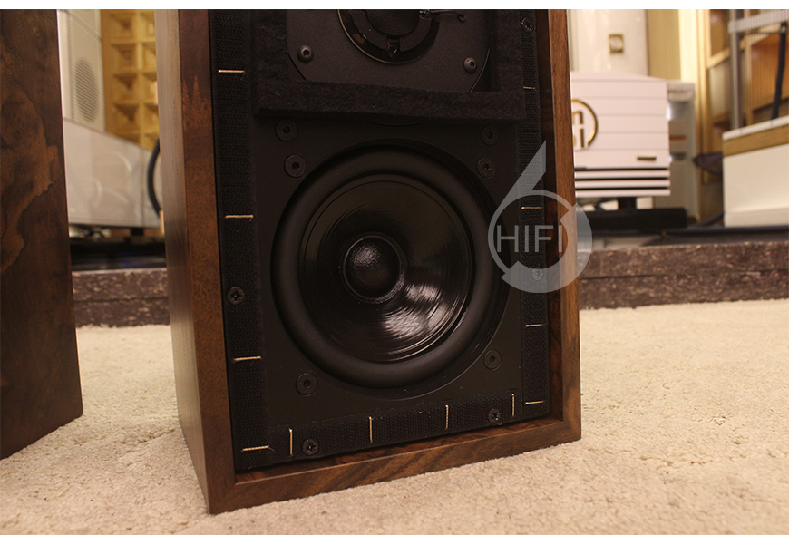 Falcon Acoustics LS3/5a,英国隼Falcon Acoustics LS3/5a 胡桃树根木书架音箱,英国隼Falcon Acoustics LS3/5a 音箱