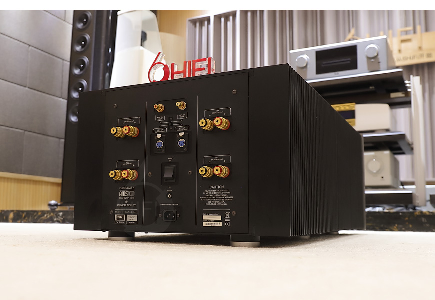 英国,音乐传真 Musical Fidelity,音乐传真,Musical Fidelity,AMS100,后级功放,AMS100 后级,功放